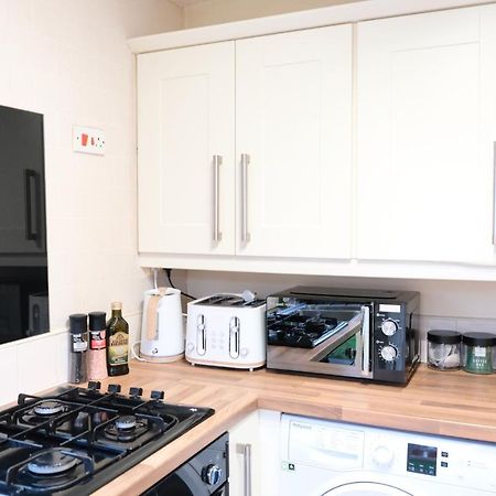 Bee Stays - Maliston House Great Sankey ภายนอก รูปภาพ