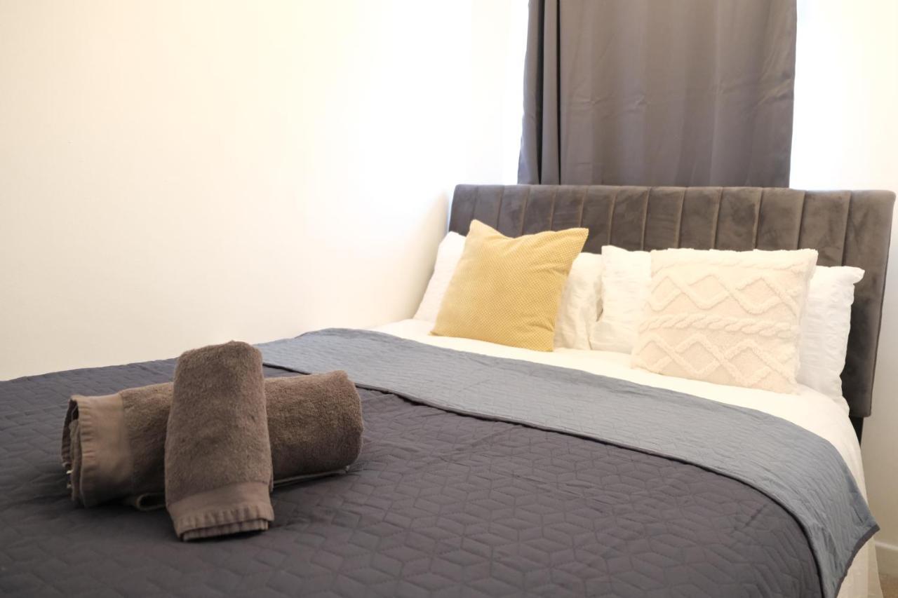 Bee Stays - Maliston House Great Sankey ภายนอก รูปภาพ